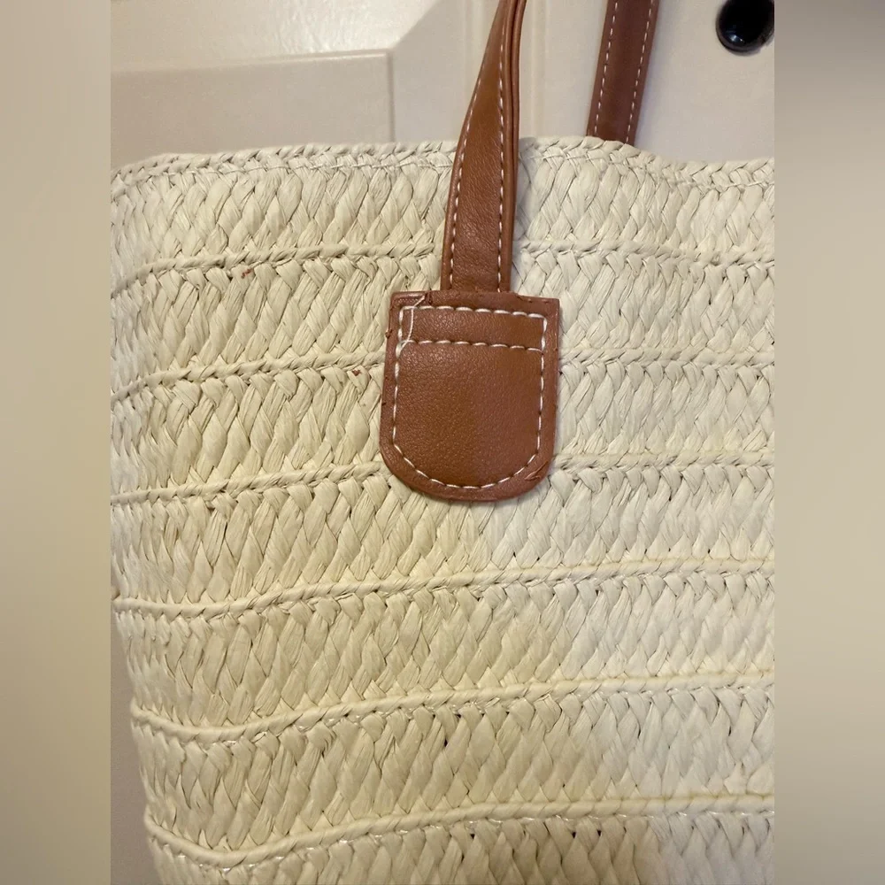Straw Tote Bag - Picture 6 of 6